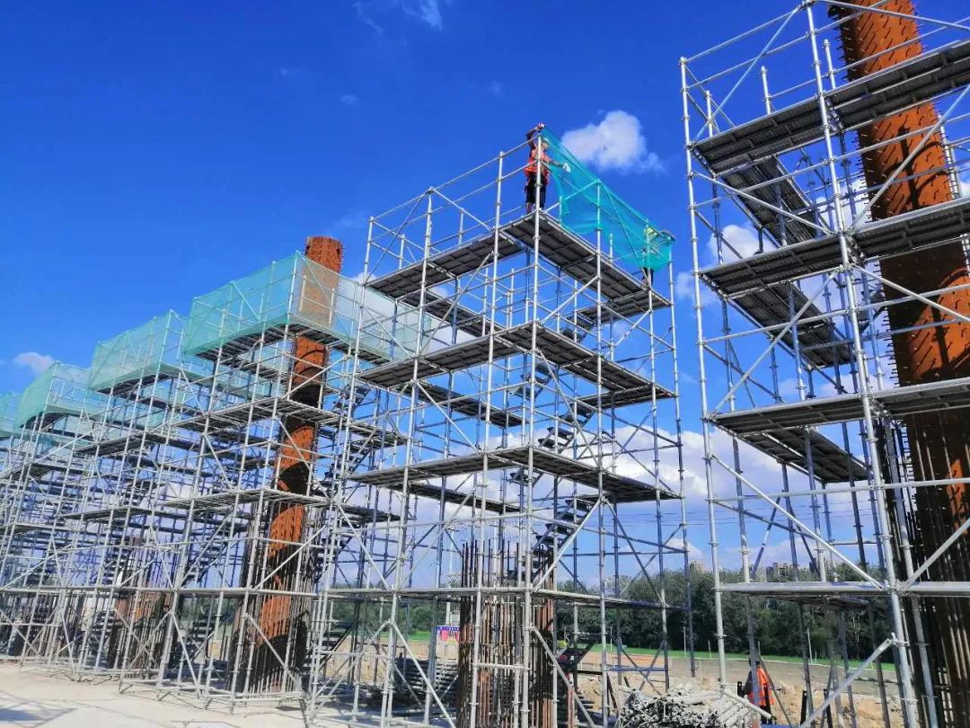 北京盤扣腳手架租賃時(shí)要注意哪些事項(xiàng)？(圖1)